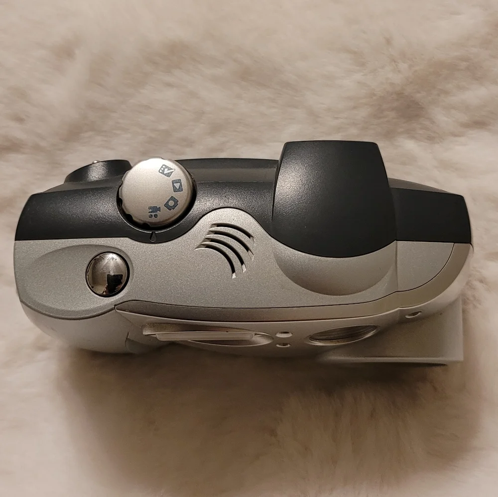 Vintage Kodak DX3600 Zoom Digital Camera 2.2 Megapixel